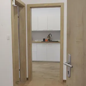 Metro 7 Apartment